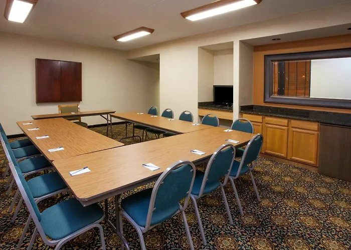 Inn Comfort Chicago - O'hare Airport 3*